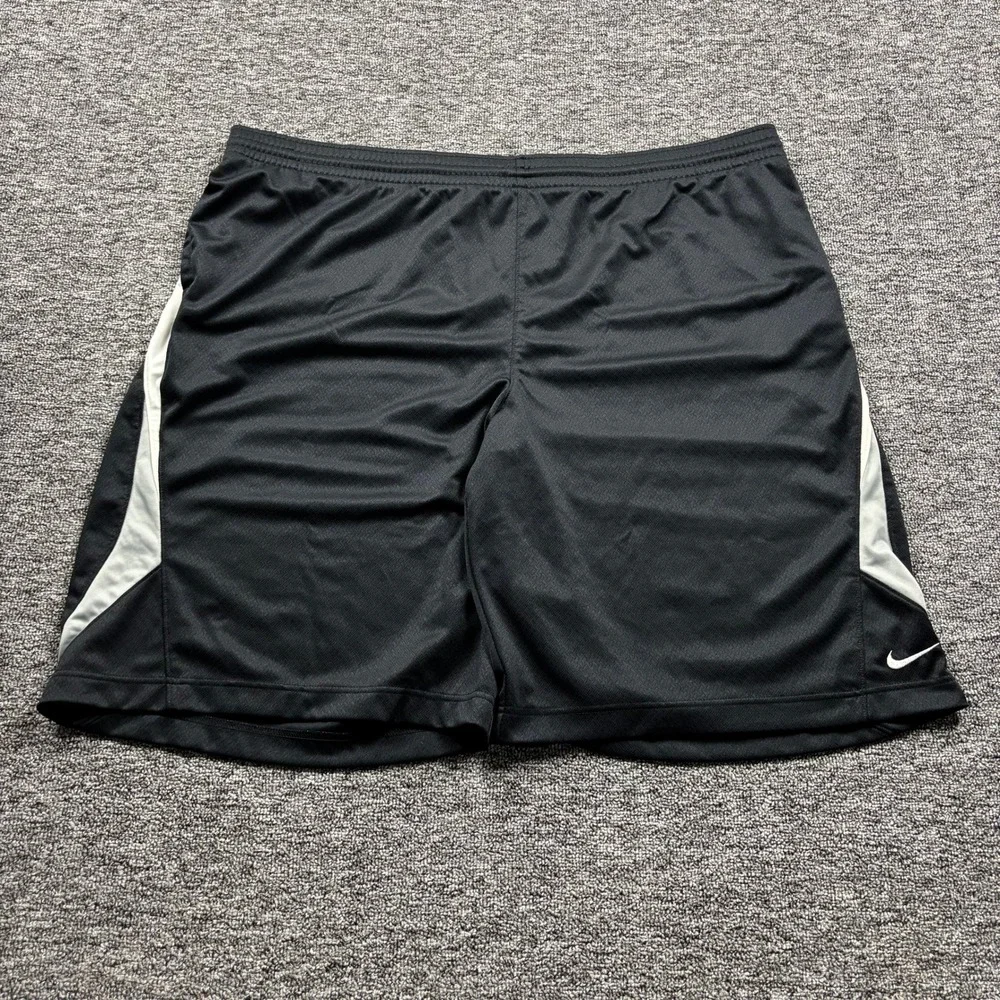 Baggy Y2K Nike Basketball Athletic Black Sportswear Shorts Size 2XL
